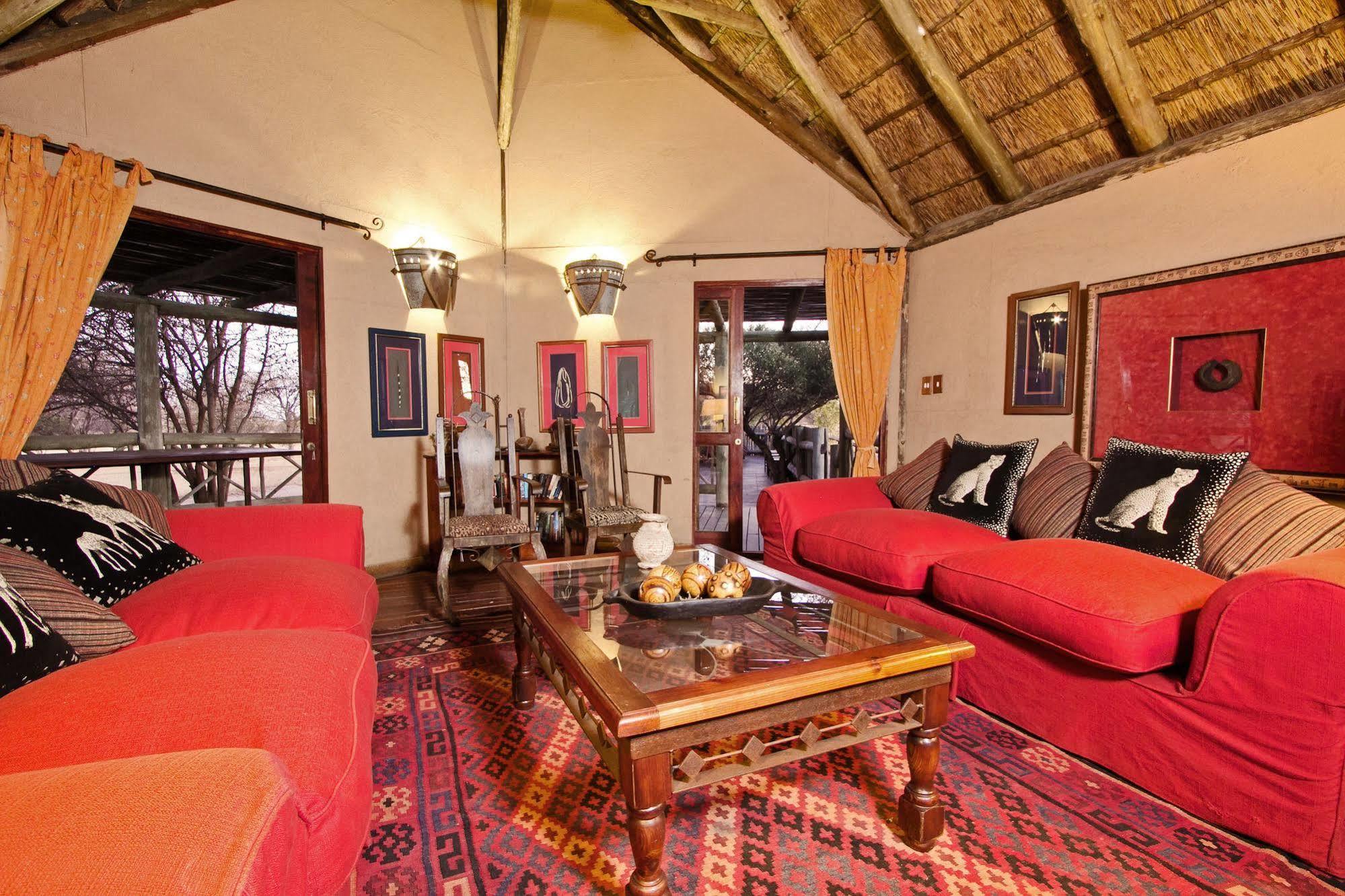 Deception Valley Lodge Hainaveld Game Farm 外观 照片