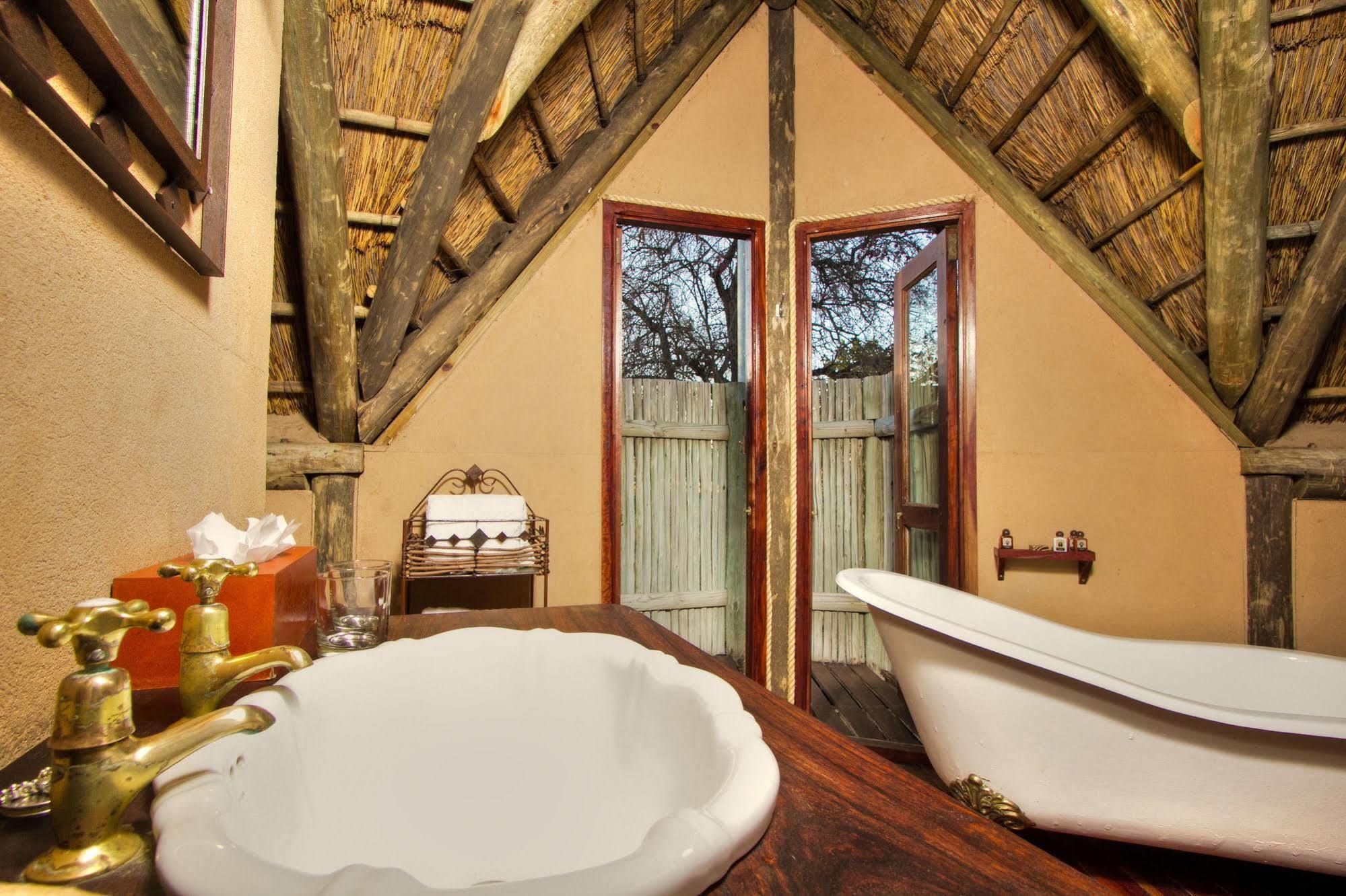 Deception Valley Lodge Hainaveld Game Farm 外观 照片